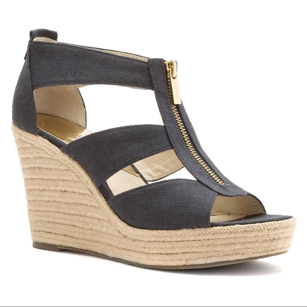 *NWT* Michael Kors Damita Wedge Sandal 👡⭐️